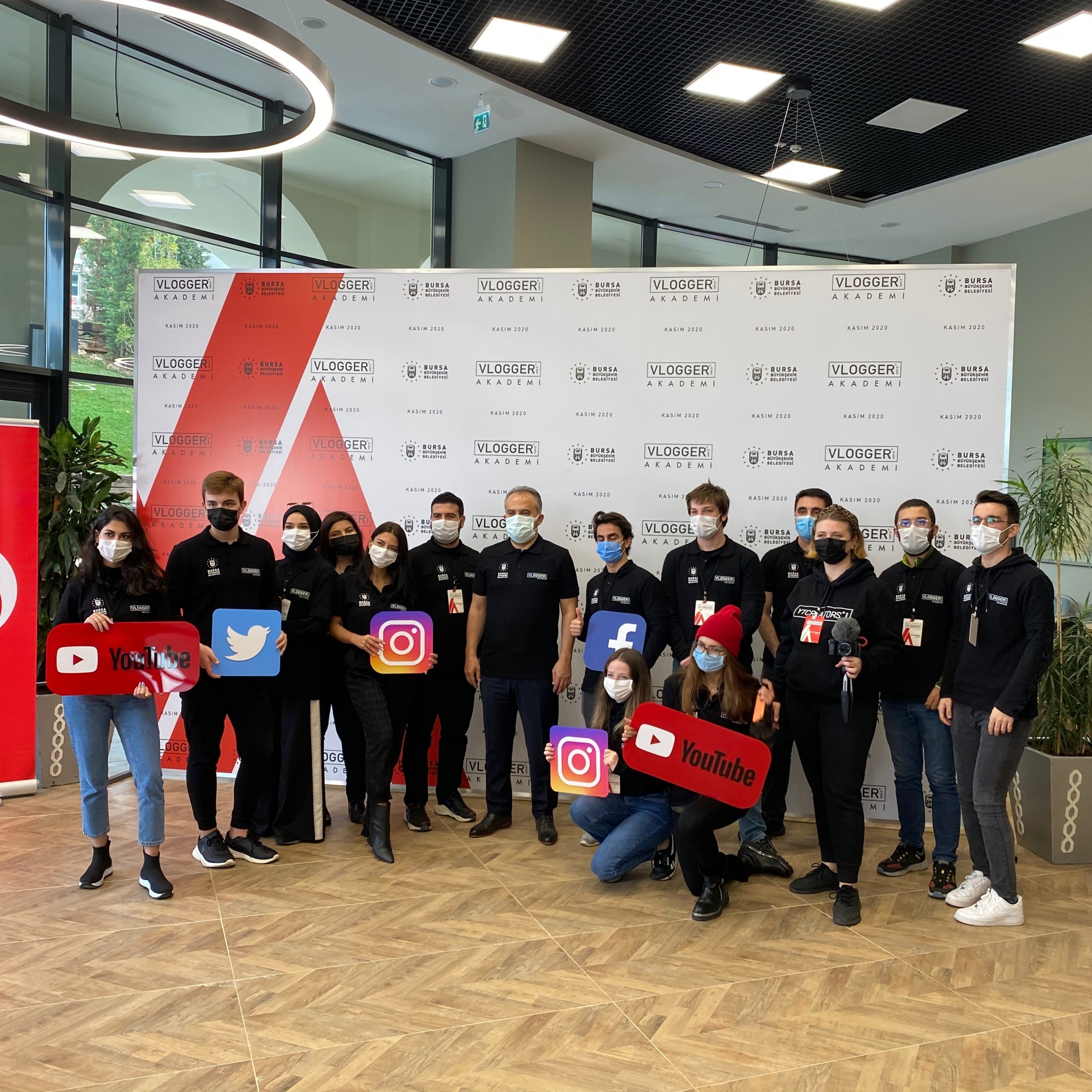 blogger-about-staff1